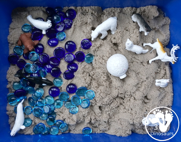 Kinetic Sand Arctic Animals  Sensory Bin - a fun small play sensory bin for the arctic animals with glass gems, arctic toob and kinectic sand - 3Dinosaurs.com