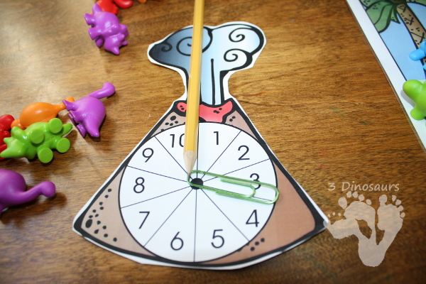 Free Dinosaur Themed Addition & Subtraction Mats: adding or subtracting using numbers 1 to 10 - 3Dinosaurs.com