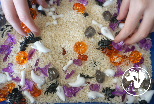 Halloween Sensory Bin - a simple and easy sensory bin for Halloween with different Halloween themes in the sensory bin - 3Dinosaurs.com