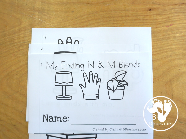 Free Ending Blends Easy Reader Book: S, N, M, L, T - four books with the word and what each different ending blends that they use. - 3Dinosaurs.com