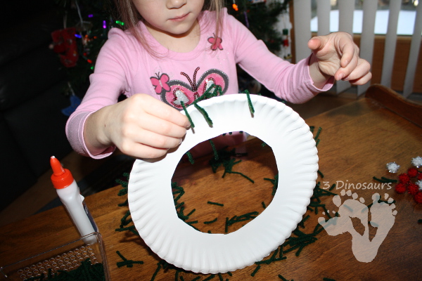 Christmas Yarn Wreath - 3Dinosaurs.com