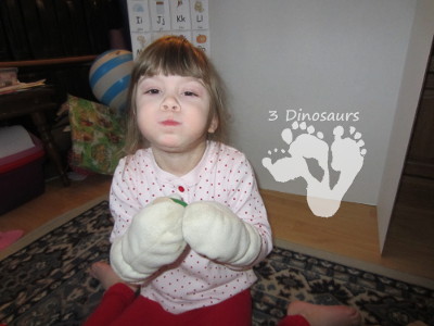 Cutting with Mittens -Three Kittens - 3Dinosaurs.com