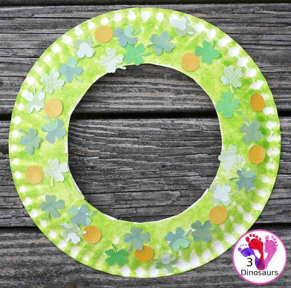 Four Leaf Clover Themed Wreath for St Patrick's Day - a fun wreath made with clovers and gold coins for St. Patrick's Day - 3Dinosaurs.com