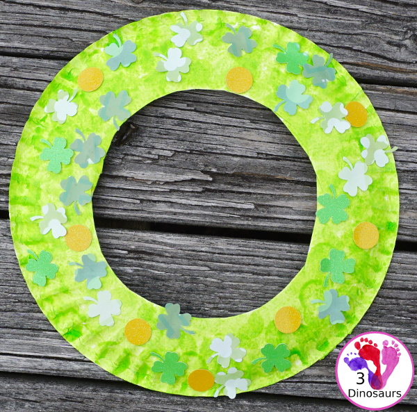 Four Leaf Clover Themed Wreath for St Patrick's Day - a fun wreath made with clovers and gold coins for St. Patrick's Day - 3Dinosaurs.com