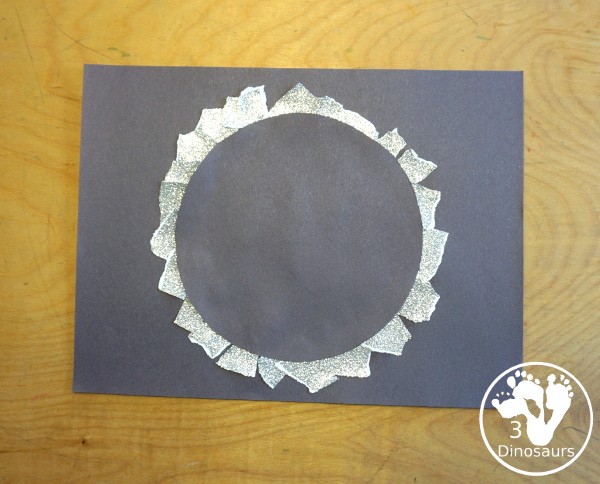 Torn Paper Total Solar Eclipse Craft for Kids A simple craft to with for a solar eclipse theme - 3Dinosaurs.com