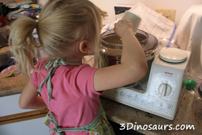 Little Red Hen and Making Bread - 3Dinsoaurs.com