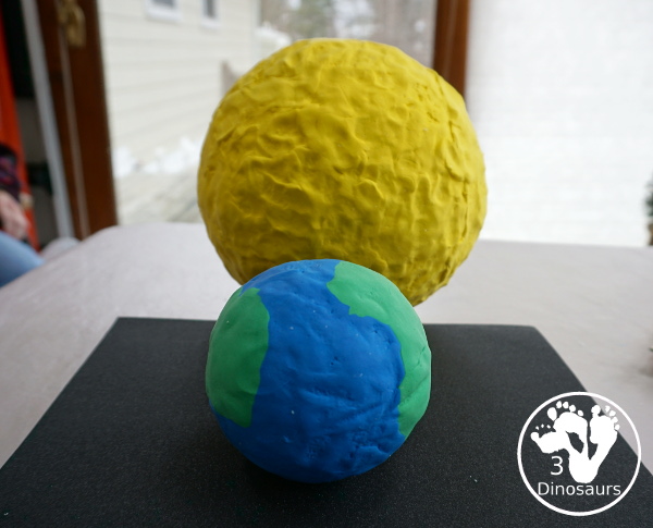 Model of the Phase of the Moon with Midnight at the Moon - a fun 3D model to make to show the phase of the moon and how it goes around the Earth - 3Dinosaurs.com