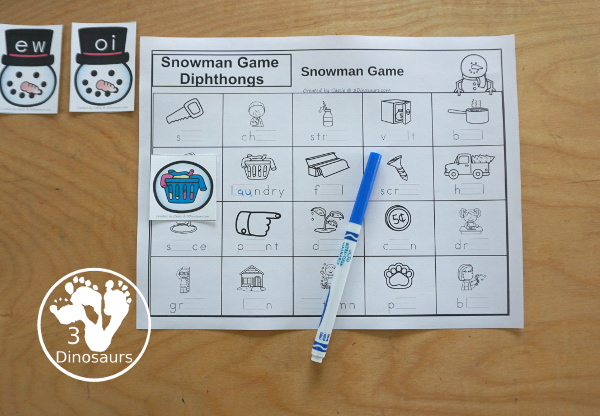 Free Snowman Diphthong Game for AU, AW, EW and OI Words - with snowman matching diphthong letters with pictures of those words. With a fun game to play while matching and a worksheet with all the pictures and words to find. A great review of diphthong words au, aw, ew, and oi. - 3Dinosaurs.com