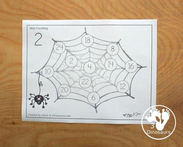 Free Spider Skip Counting Mat: Numbers 1 to 12 - fun skip counting mats that you can use for skip counting 12 times for each number - 3Dinosaurs.com