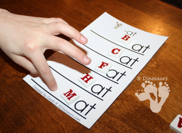 Free CVC Word Family Ladder Printables - 3Dinosaurs.com