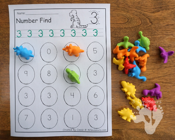 Dinosaur number find printable with numbers 0 to 20 for kids to trace the numbers and find the numbers with number word and numerical number options - 3Dinosaurs.com