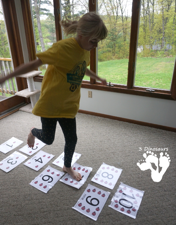 Free Ladybug Floor Numbers 1 to 10 - ten mats with numbers 1 to 10 and matching ladybugs that count up to that number - 3Dinosaurs.com