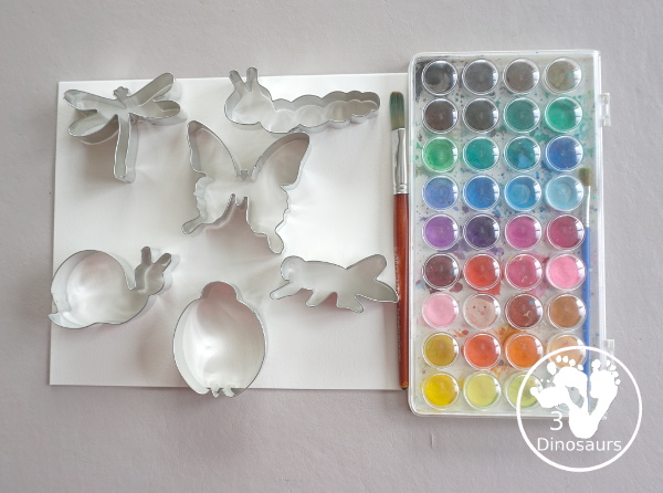 Bug Cookie Cutter Watercolor Painting - a super easy watercolor painting for kids with cookie cutters that is super fun to do. - 3Dinosaurs.com