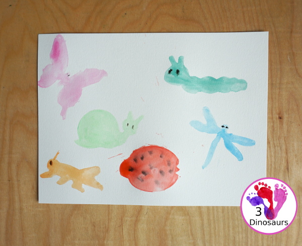 Bug Cookie Cutter Watercolor Painting - a super easy watercolor painting for kids with cookie cutters that is super fun to do. - 3Dinosaurs.com