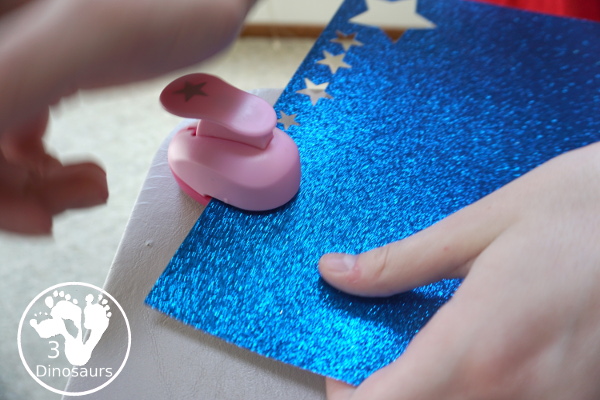 Red White & Blue Star Paper Plate Wreath for Kids - This is great for the 4th of July, Flag Day or a red white and blue theme and is super easy to make - 3Dinosaurs.com