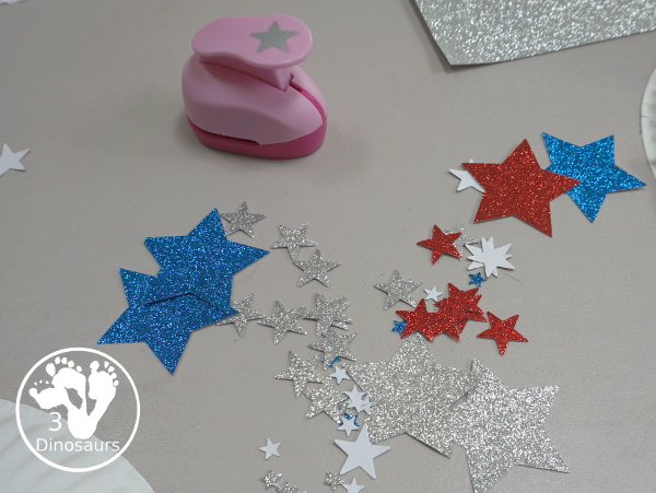 Red White & Blue Star Paper Plate Wreath for Kids - This is great for the 4th of July, Flag Day or a red white and blue theme and is super easy to make - 3Dinosaurs.com