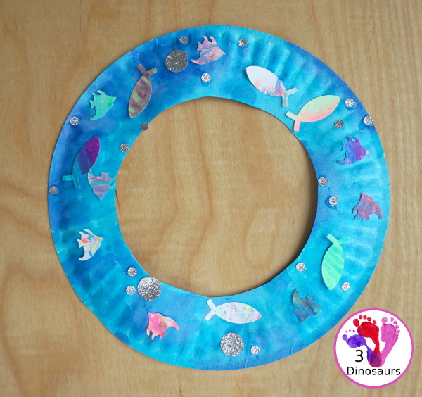 Ocean Fish Wreath - ocean  paper plate wreath that kdis can make for a fun ocean craft that any age can make. - 3Dinosaurs.com