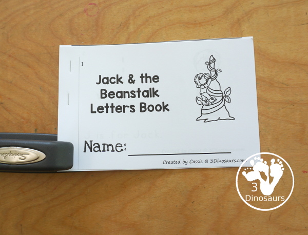 Free Jack & the Beanstalk ABC Easy Reader Book - You have uppercase letters for kids to trace with different themes from the Jack and the Beanstalk. You also have a simple sentence to read - 3Dinosaurs.com